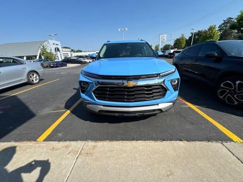 Certified 2024 Chevrolet TrailBlazer LT w/ LT Cold Weather Package FWD image 8