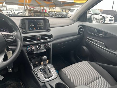 Used 2021 Hyundai Kona SE FWD image 24