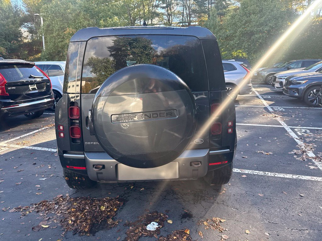 Used 2021 Land Rover Defender 90 X-Dynamic S AWD/4WD image 5