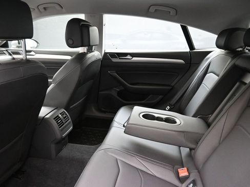 Used 2019 Volkswagen Arteon SE FWD image 18