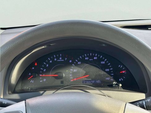 Used 2011 Toyota Camry LE image 21