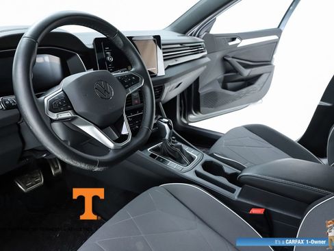 Used 2025 Volkswagen Jetta Sport FWD image 55