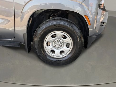 Used 2022 Nissan Frontier S w/ Technology Package RWD image 12
