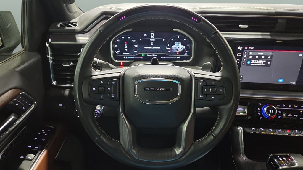 Used 2023 GMC Sierra 1500 Denali Ultimate AWD/4WD image 11