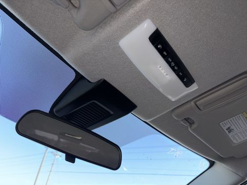 Certified 2023 Nissan Kicks SV FWD image 20