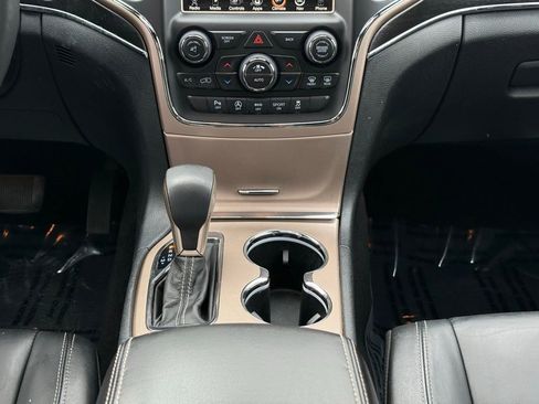 Used 2017 Jeep Grand Cherokee Limited image 20