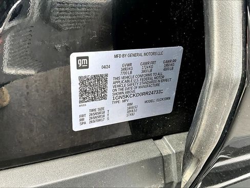 Used 2024 Chevrolet Suburban LT AWD/4WD image 16