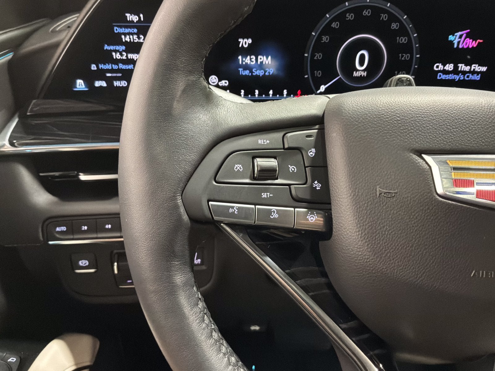 Used 2023 Cadillac Escalade Sport w/ LPO, ONYX Package AWD/4WD image 19