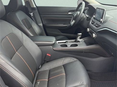 Used 2021 Nissan Altima 2.0 SR image 30