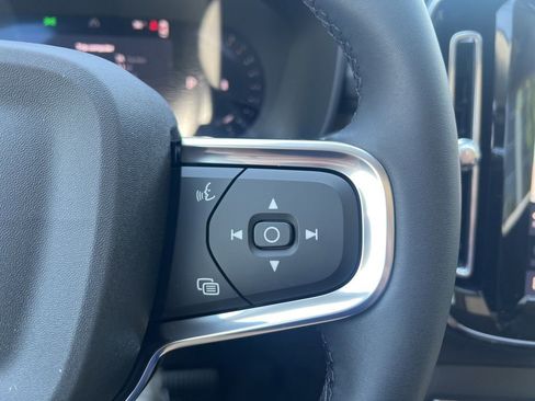 New 2026 Volvo XC40 B5 Ultra w/ Protection Package Premier AWD/4WD image 19