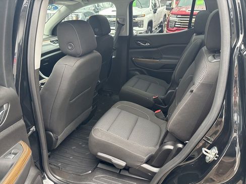 Certified 2023 GMC Acadia SLE w/ Driver Convenience Package image 13