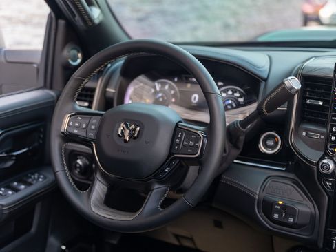 Used 2026 RAM 3500 Limited AWD/4WD image 40