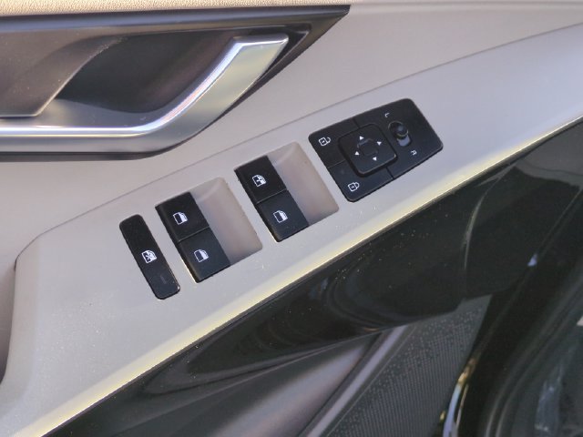 Certified 2023 Kia Niro Wind FWD image 13
