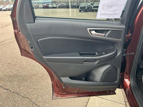 Used 2016 Ford Edge SEL w/ Equipment Group 201A AWD/4WD image 13