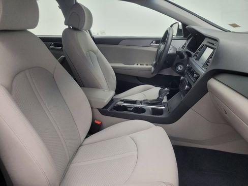 Used 2016 Hyundai Sonata SE FWD image 21