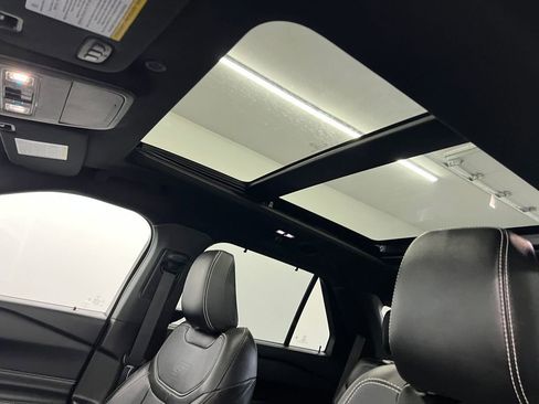 Used 2023 Ford Explorer ST w/ Equipment Group 401A image 13