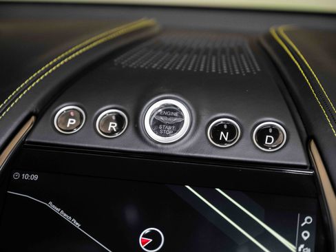 Used 2024 Aston Martin DBX 707 image 30