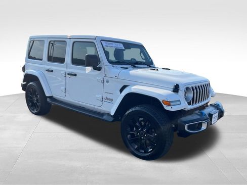 Used 2024 Jeep Wrangler Unlimited Sahara w/ Safety Group AWD/4WD image 7