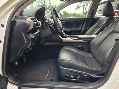 Used 2016 Lexus IS 200t image 15