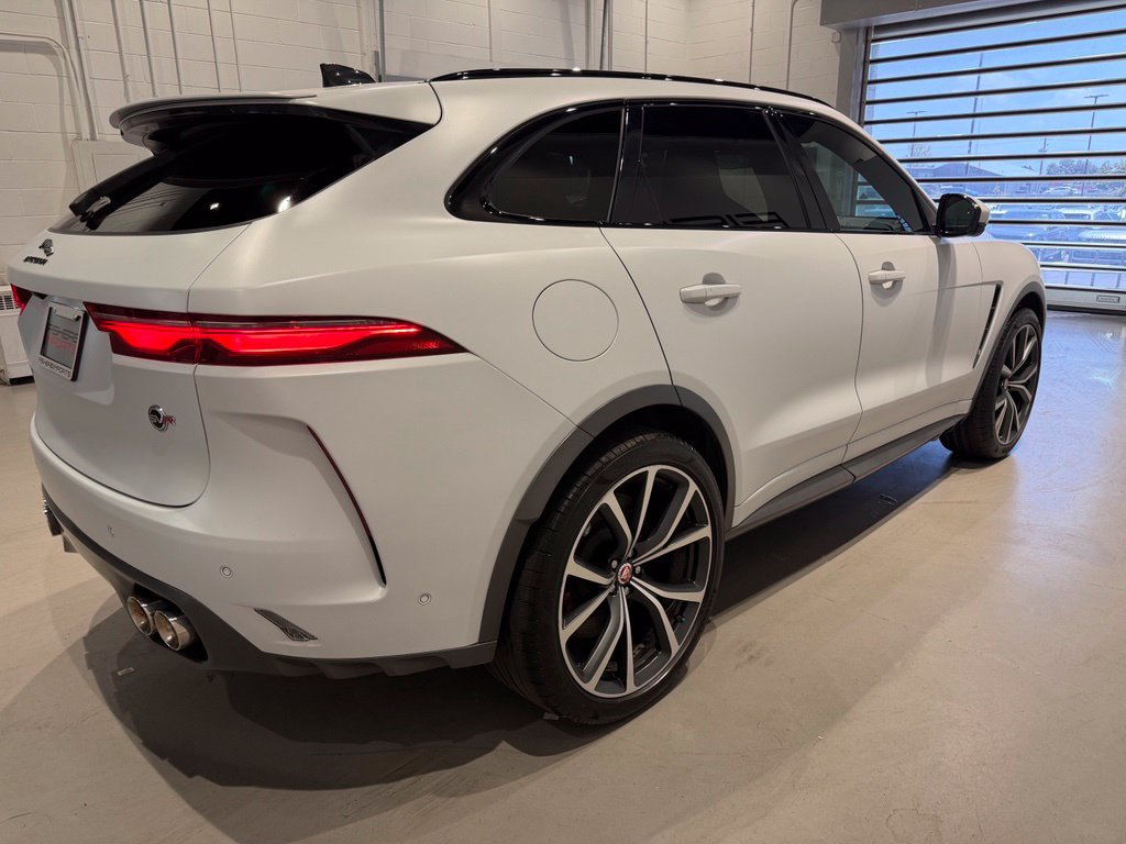 Used 2021 Jaguar F-PACE SVR AWD/4WD image 10