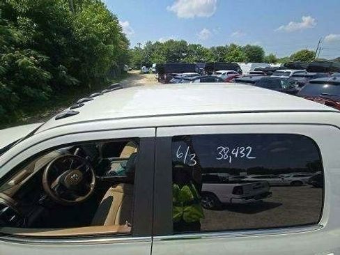 Used 2024 RAM 3500 Limited image 10