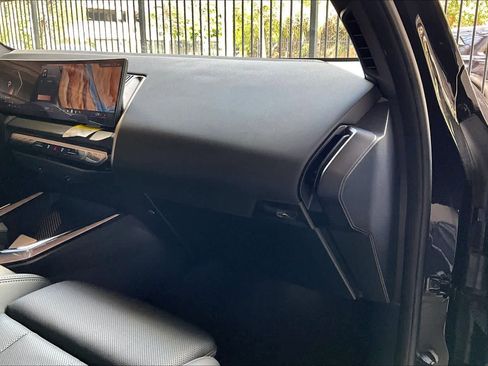 Certified 2025 BMW X3 xDrive30i image 18