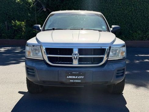 Used 2008 Dodge Dakota ST RWD image 2