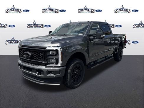 New 2026 Ford F350 Lariat w/ Black Appearance Package image 3