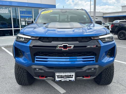 Used 2023 Chevrolet Colorado ZR2 w/ ZR2 Convenience Package III AWD/4WD image 2