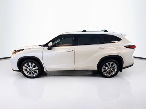 Used 2022 Toyota Highlander Limited image 4