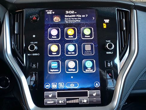 Used 2021 Subaru Outback Premium image 12