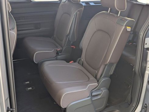 Used 2025 Volkswagen ID. Buzz Pro S Plus RWD image 5