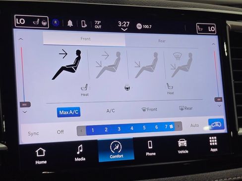 Used 2023 Chrysler Pacifica Touring FWD image 37