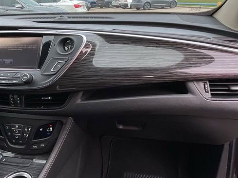 Used 2018 Buick Envision Essence FWD image 30