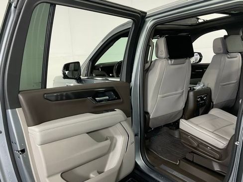 New 2026 GMC Yukon XL Elevation AWD/4WD image 33