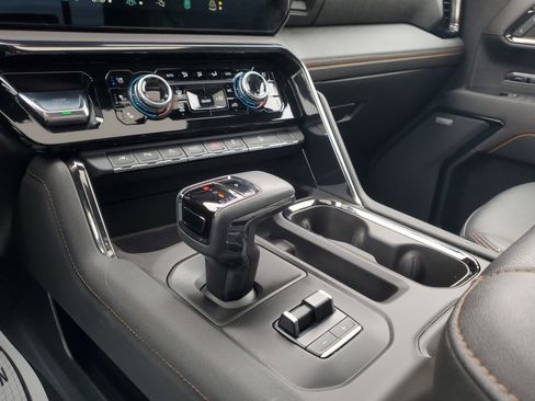 Used 2023 GMC Sierra 1500 AT4 w/ AT4 Preferred Package image 28