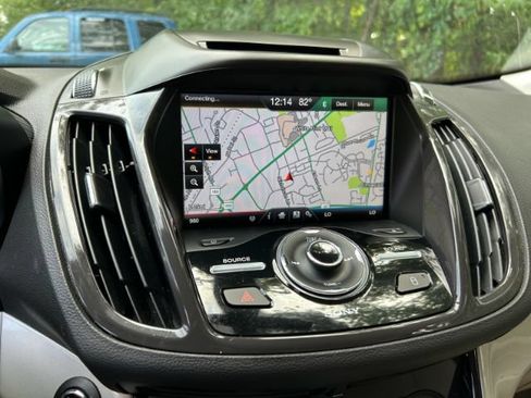 Used 2014 Ford C-MAX SEL w/ Equipment Group 302A FWD image 13
