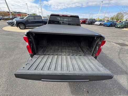 Used 2019 Chevrolet Silverado 1500 High Country w/ Technology Package AWD/4WD image 14