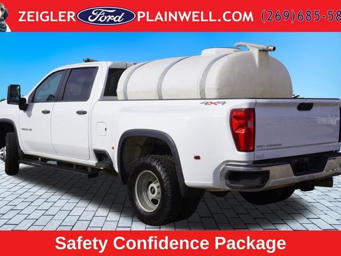 Used 2022 Chevrolet Silverado 3500 W/T w/ WT Convenience Package AWD/4WD image 3
