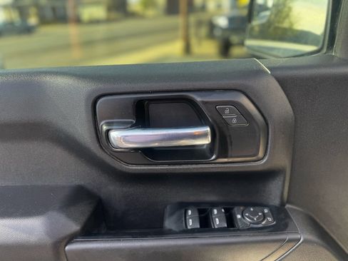 Used 2022 Chevrolet Silverado 1500 Custom w/ Safety Confidence Package AWD/4WD image 20