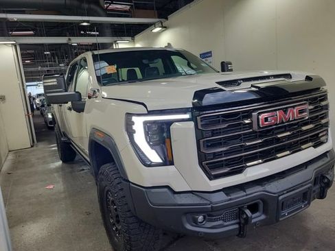 Used 2026 GMC Sierra 2500 AT4X w/ AT4X AEV Edition AWD/4WD image 2