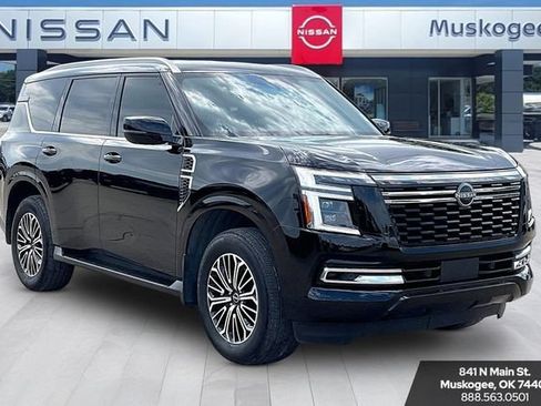 Used 2026 Nissan Armada SL w/ Captain's Chari Seat Package AWD/4WD image 1