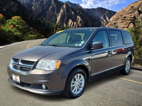 Used 2019 Dodge Grand Caravan SXT FWD image 5