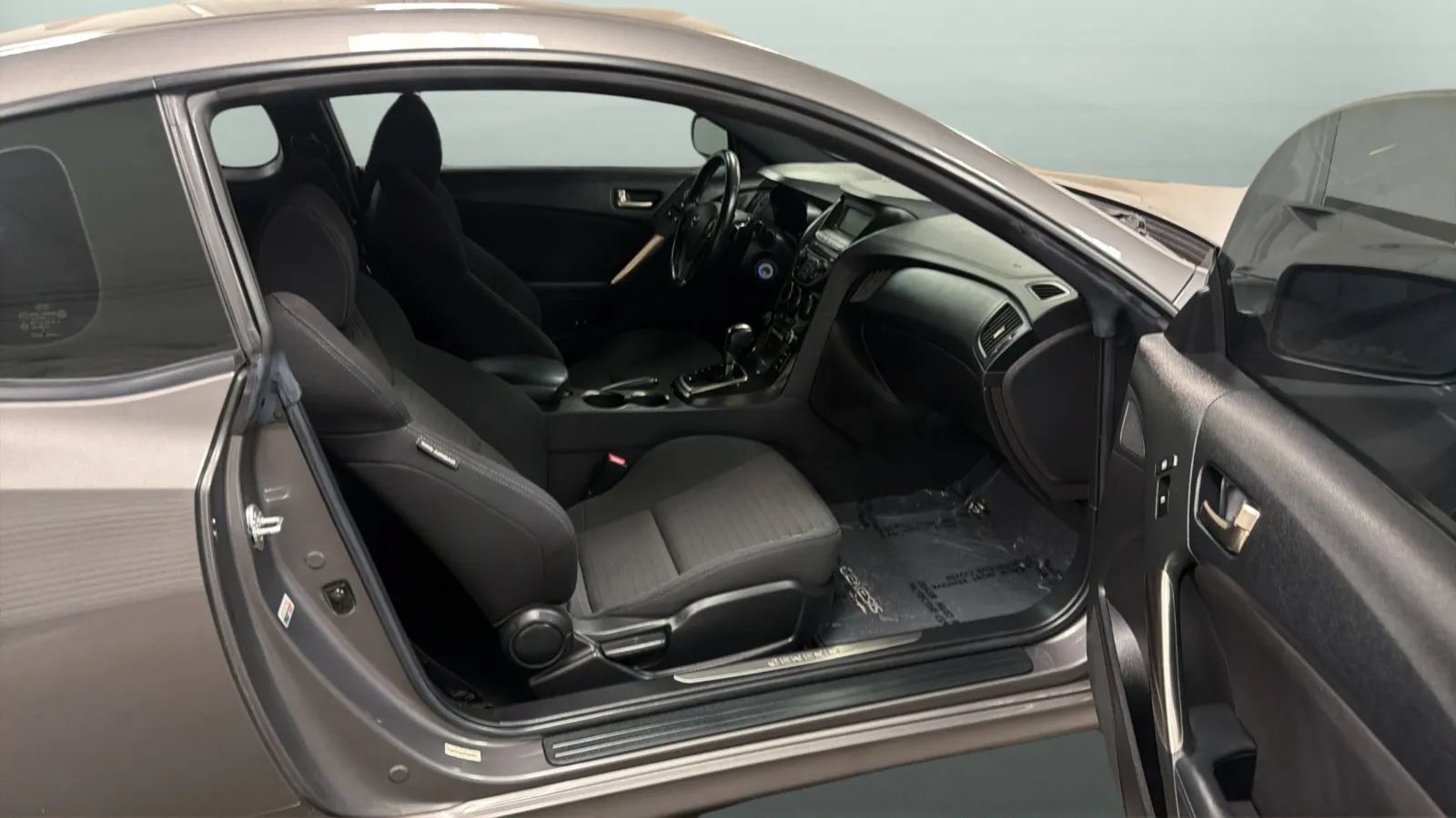Used 2013 Hyundai Genesis 2.0T RWD image 20