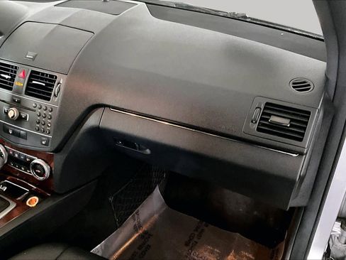 Used 2011 Mercedes-Benz C 300 4MATIC Sedan image 19