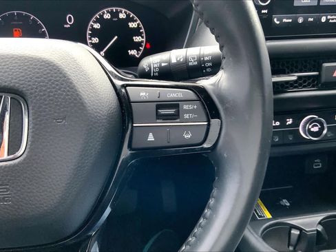 Used 2023 Honda HR-V EX-L image 24