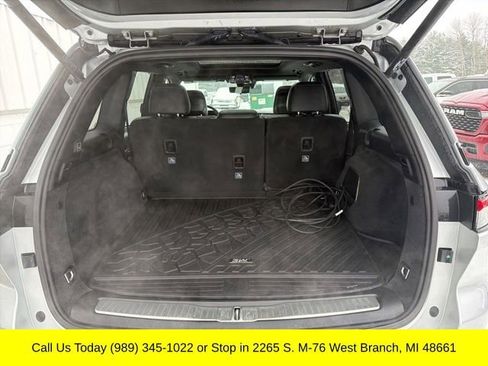 Used 2024 Jeep Grand Cherokee Overland w/ Advanced Protech Group III AWD/4WD image 40