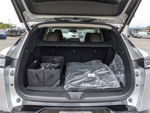 New 2025 Nissan Murano Platinum w/ Cargo Package image 15