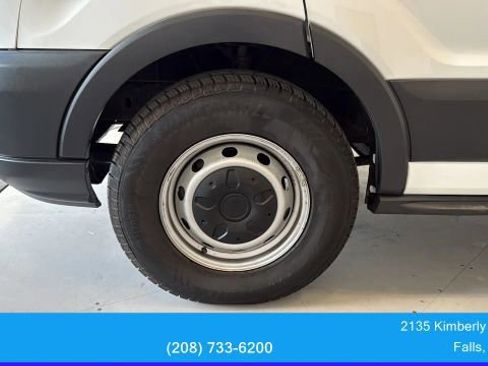 Used 2017 Ford Transit 250 148 Medium Roof image 9