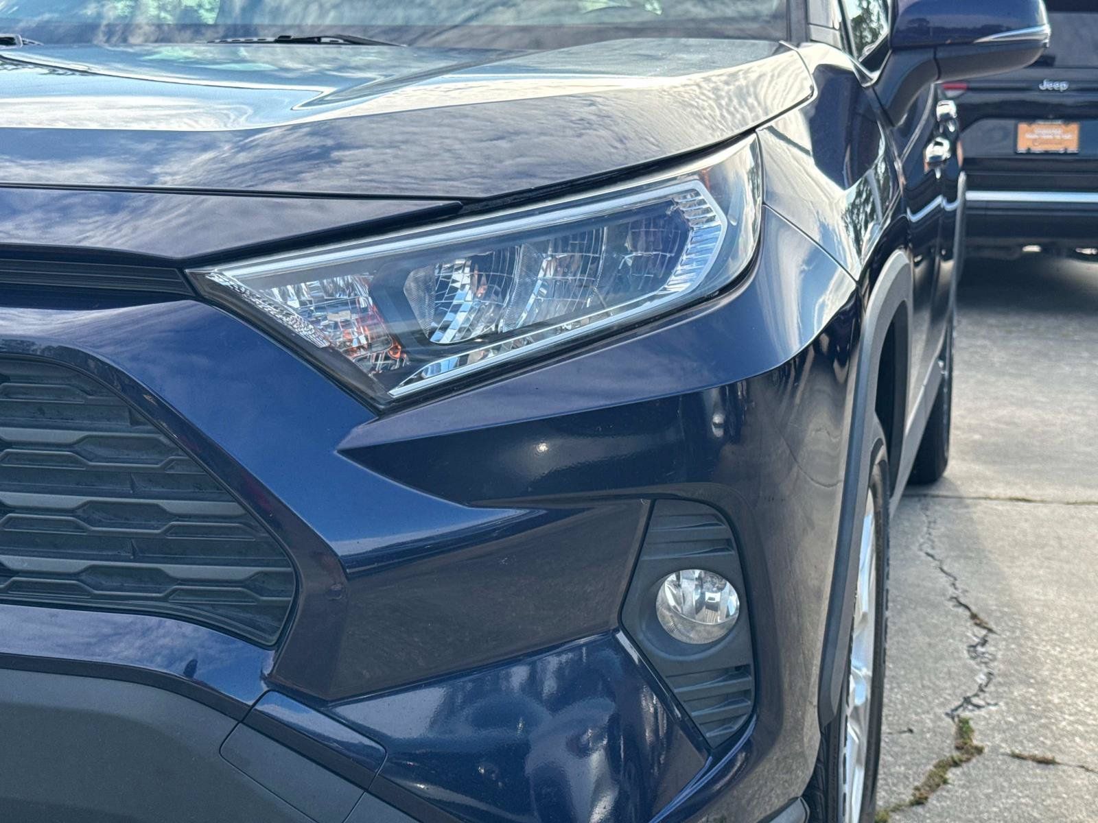 Used 2020 Toyota RAV4 XLE w/ Convenience Package FWD image 9